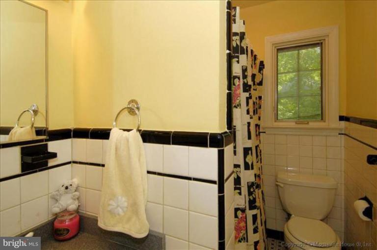 10611 Mantz Road Silver Spring, MD 20903 - Photo 27 of 30 Bath #3