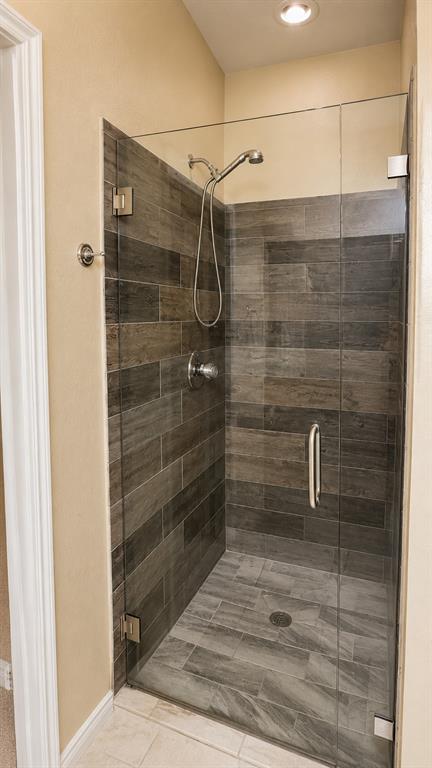 13521 Ponderosa Ranch Road Fort Worth, TX 76262 - Photo 16 of 19 stand in shower