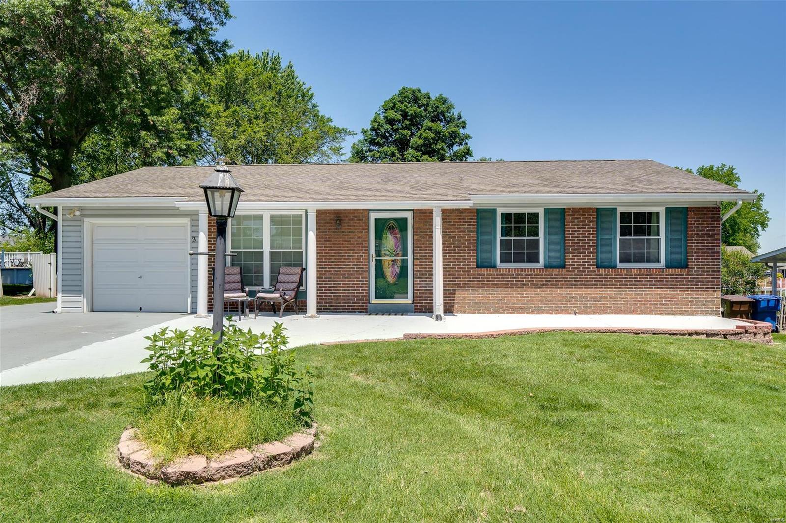 39 Oxbow Road St. Peters, MO 63376 - Photo 1 of 25