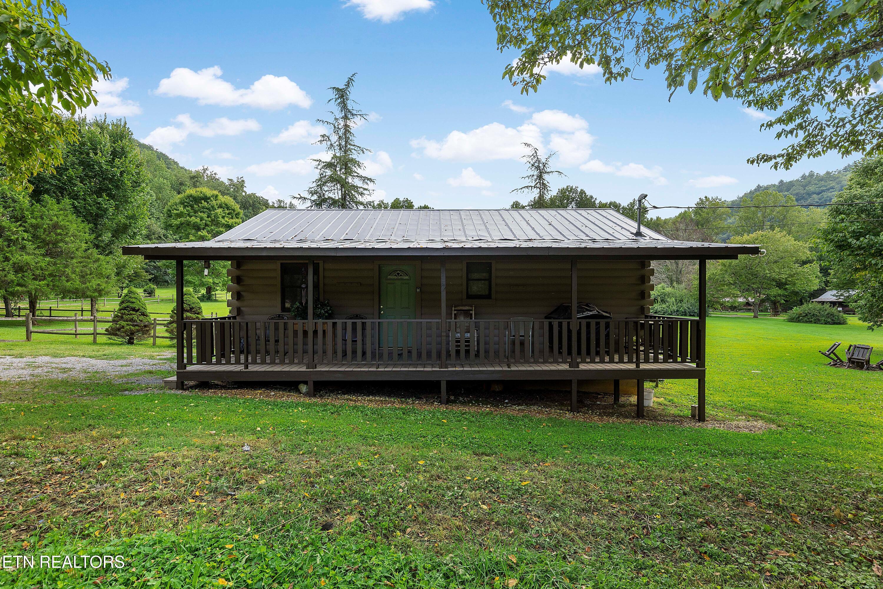 339 Stables Drive Townsend, TN 37882 - Photo 29 of 34 stables back