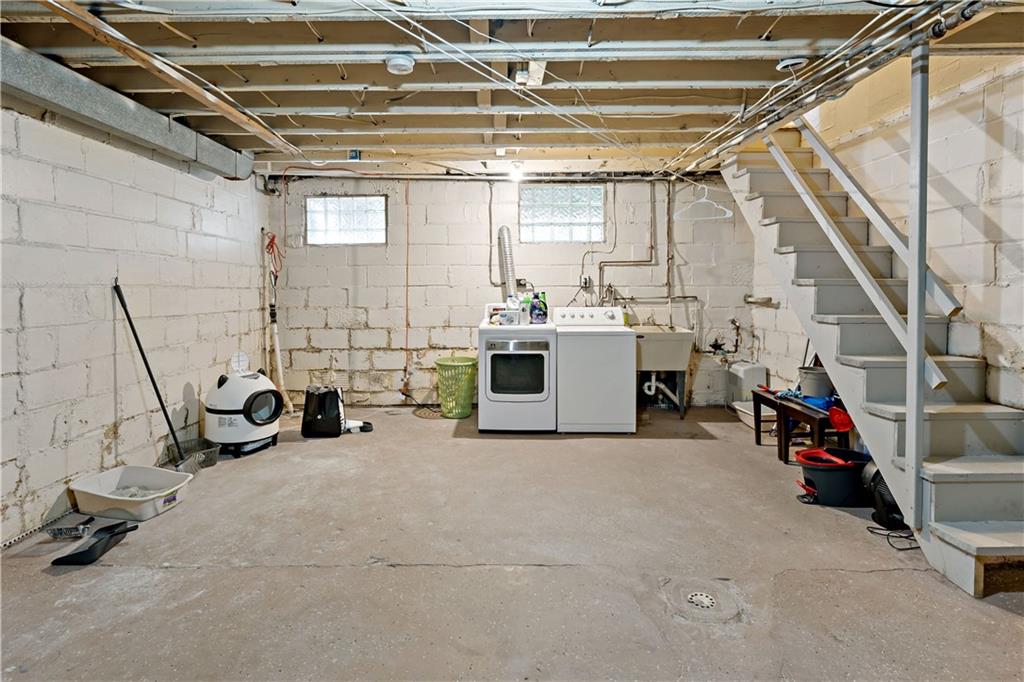 305 3rd Street, Unit R Irwin, PA 15642 - Photo 20 of 32