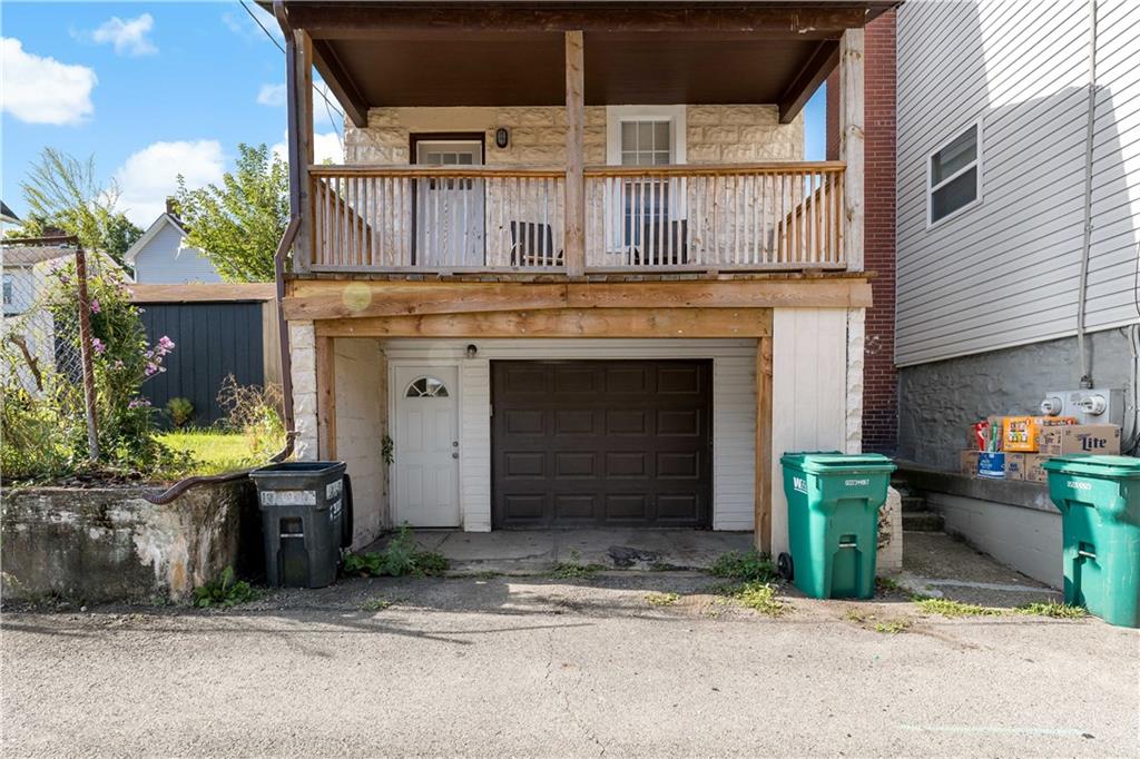 305 3rd Street, Unit R Irwin, PA 15642 - Photo 3 of 32