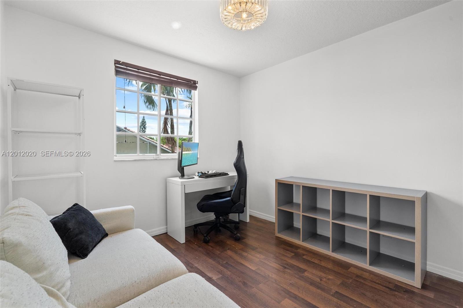 303 Bridgeton Road Weston, FL 33326 - Photo 23 of 52