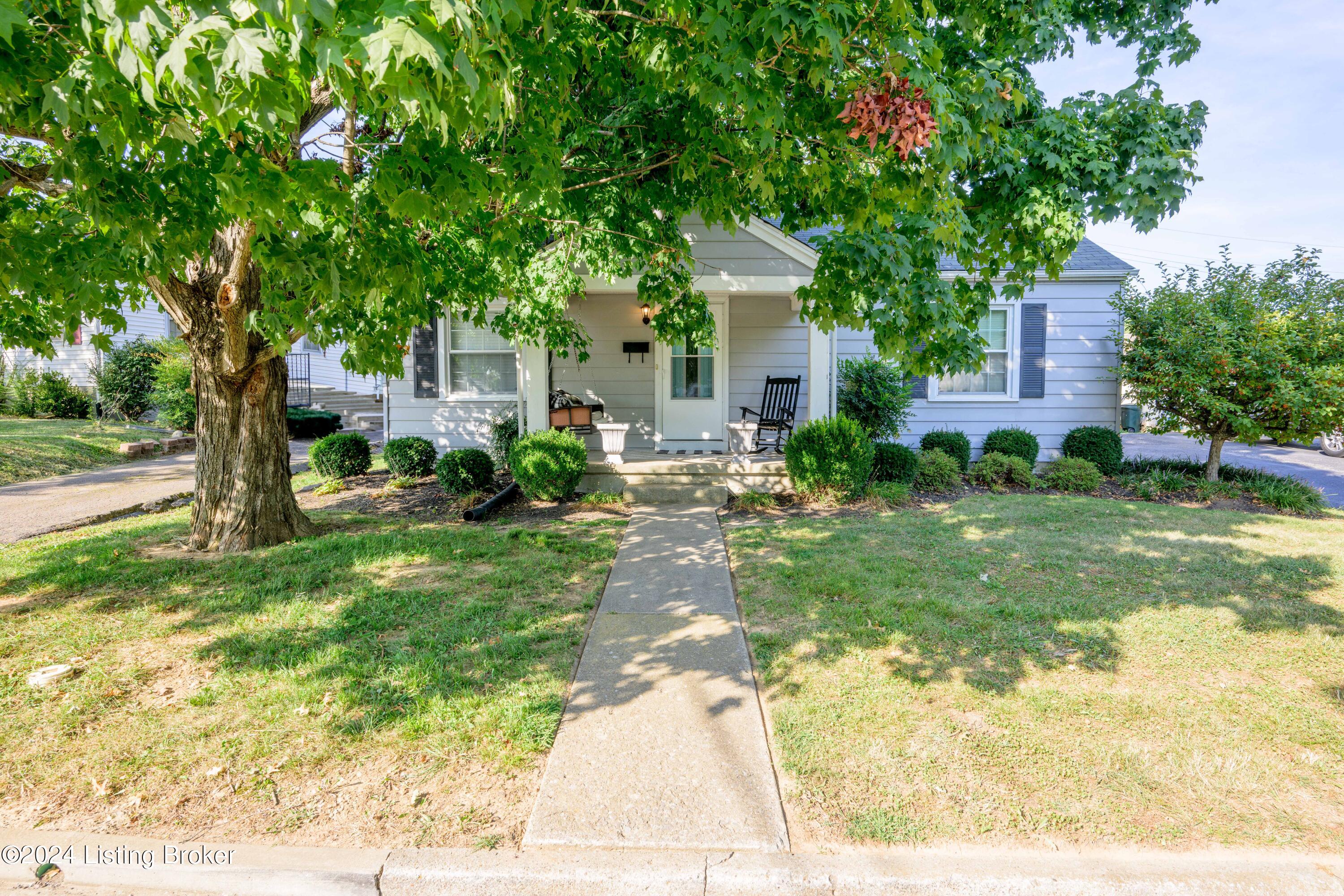 325 Robin Road Elizabethtown, KY 42701 - Photo 1 of 48 325 Robin Road-1