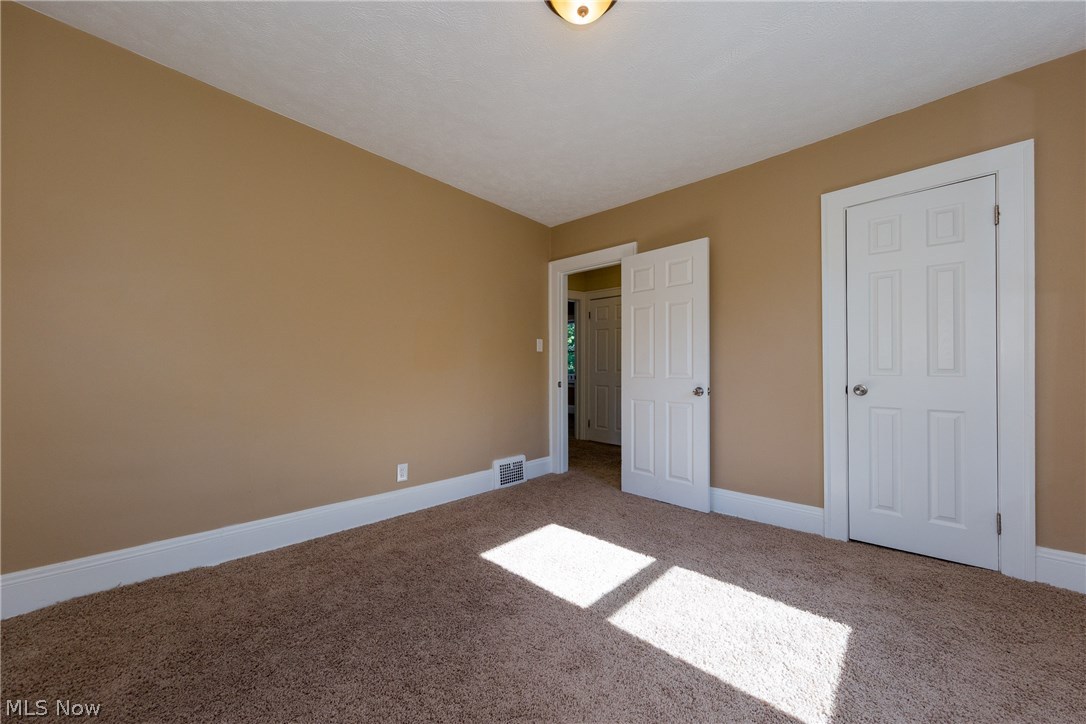 3380 Berkeley Road Cleveland, OH 44118 - Photo 17 of 35