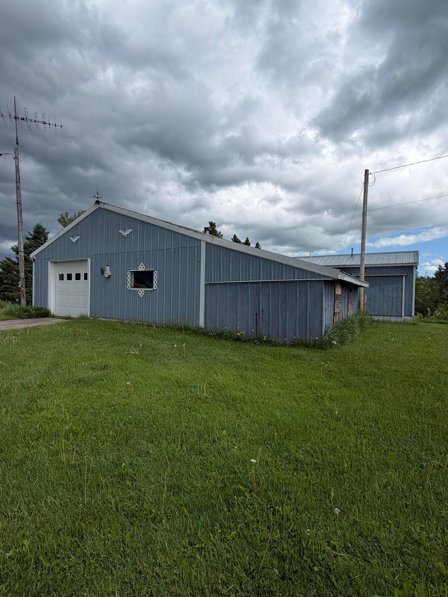 20021 South Libby Road Pickford, MI 49774 - Photo 3 of 13 Gallery Image 3
