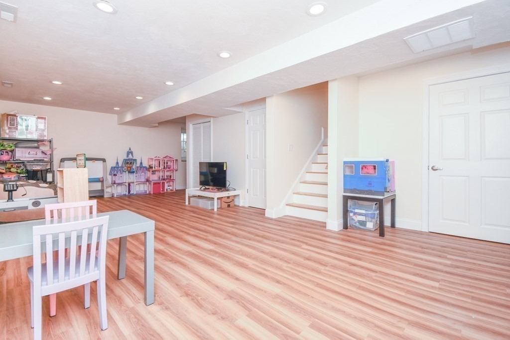 6 Fifield Street, Unit 6 Watertown, MA 02472 - Photo 25 of 34 Gallery Image 25