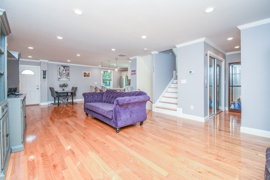 6 Fifield Street, Unit 6 Watertown, MA 02472 - Photo 4 of 34 Gallery Image 4