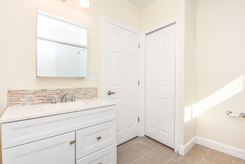 6 Fifield Street, Unit 6 Watertown, MA 02472 - Photo 7 of 34 Gallery Image 7
