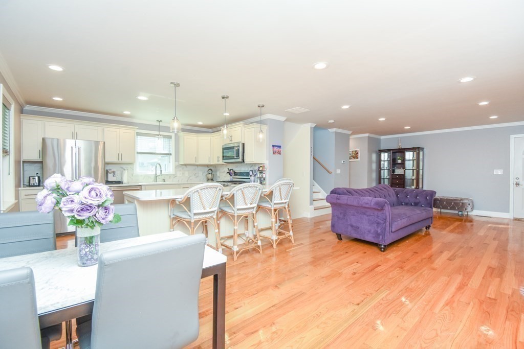 6 Fifield Street, Unit 6 Watertown, MA 02472 - Photo 8 of 34 Gallery Image 8