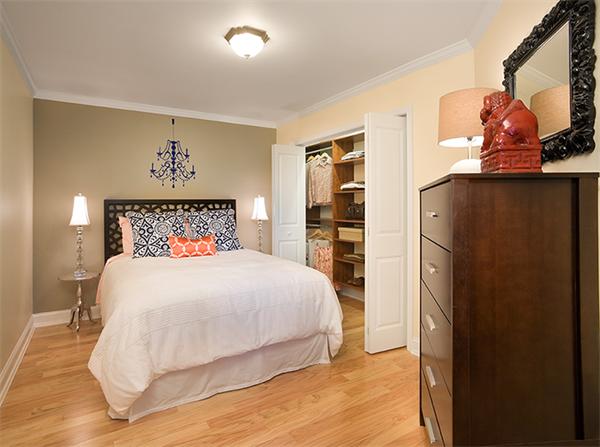 20 Chapel Street, Unit A308 Brookline, MA 02446 - Photo 3 of 5 a bedroom with a bed and a window