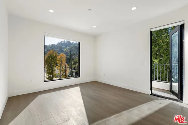 $9,000 | 3651 Regal Place, Unit 504, Los Angeles, CA 90068