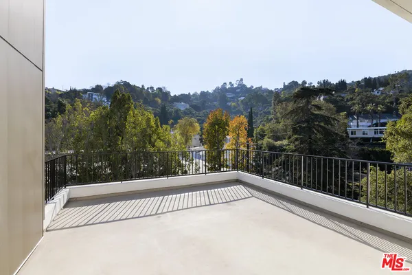 $9,000 | 3651 Regal Place, Unit 504, Los Angeles, CA 90068