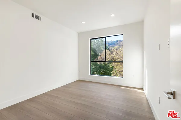 $9,000 | 3651 Regal Place, Unit 504, Los Angeles, CA 90068