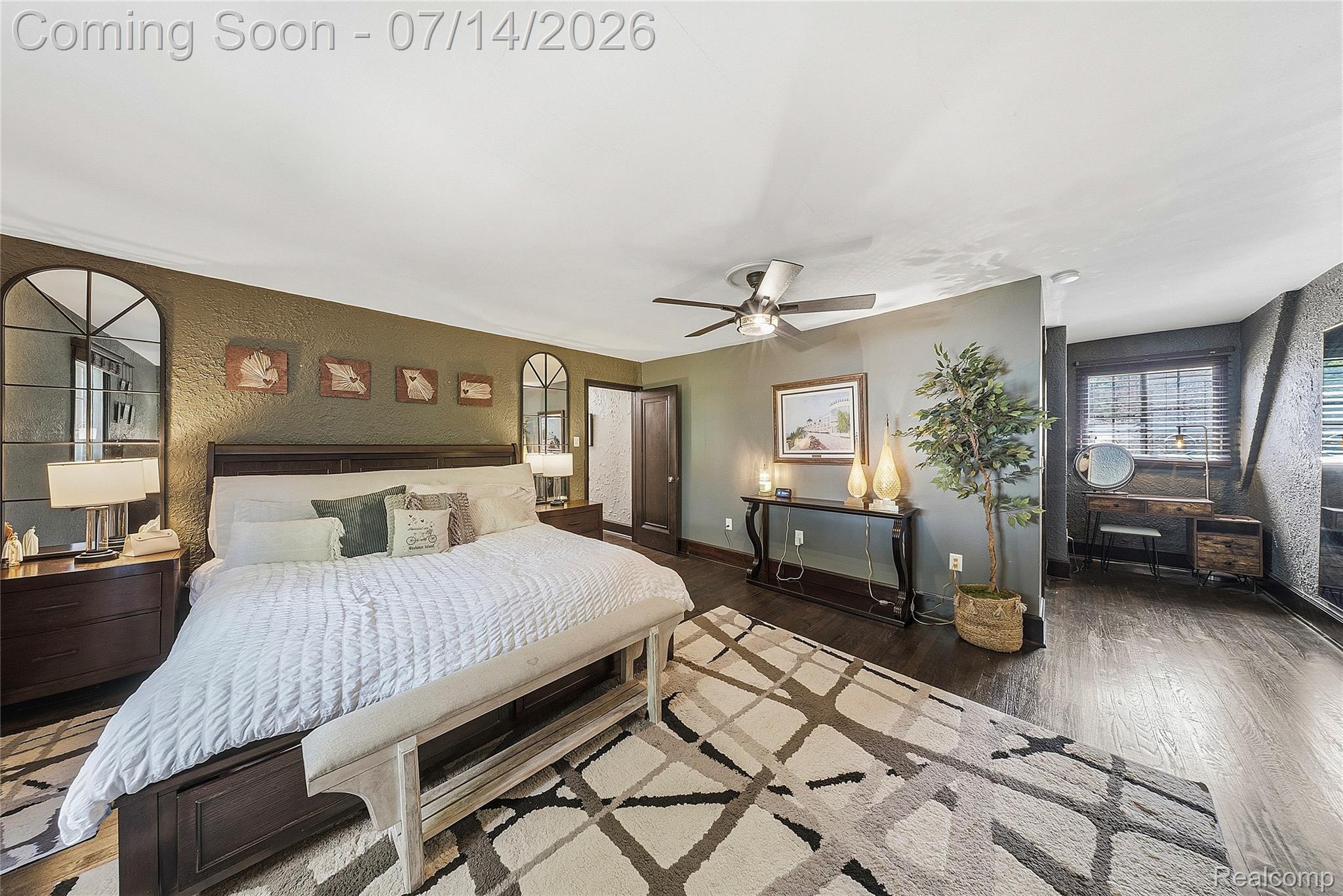 18460 Meridian Road Grosse Ile, MI 48138 - Photo 35 of 50 Bedroom