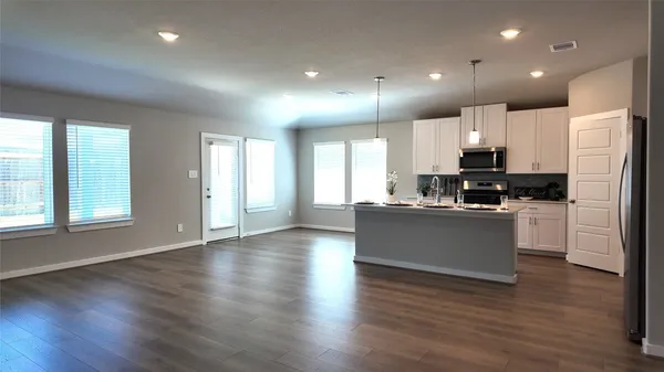 $2,400 | 1629 Hopson Ranch Drive, Conroe, TX 77301