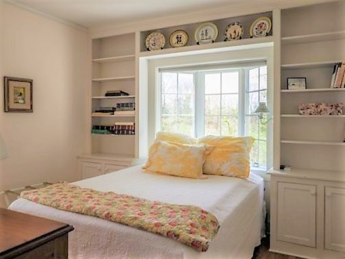 82 Watch Hill Road Westerly, RI 02891 - Photo 5 of 10
