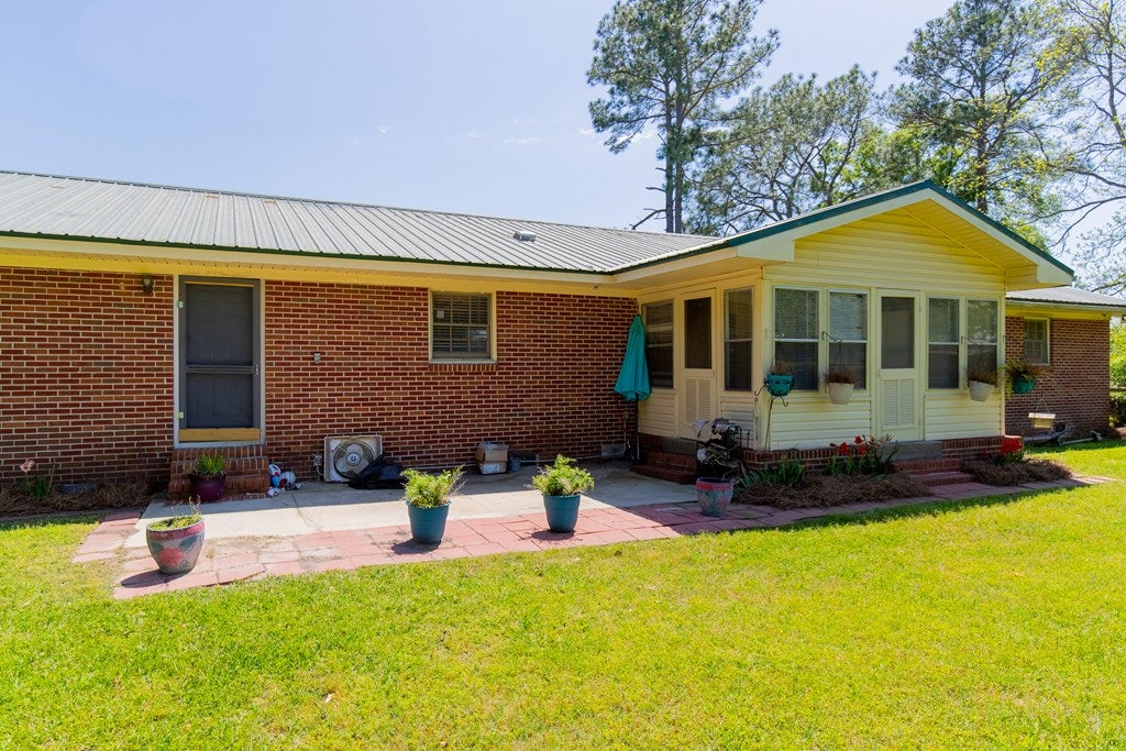 8605 Val Del Road Adel, GA 31620 - Photo 9 of 46 Gallery Image 9