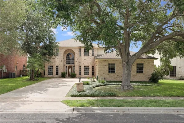 $3,200 | 7426 Lake Travis Drive, Corpus Christi, TX 78413