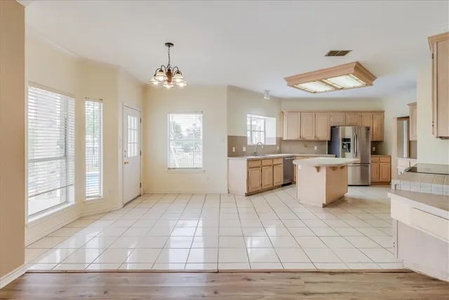 $3,200 | 7426 Lake Travis Drive, Corpus Christi, TX 78413