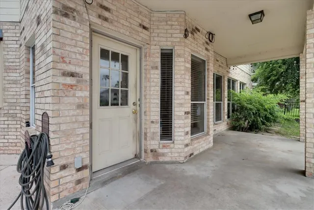 $3,200 | 7426 Lake Travis Drive, Corpus Christi, TX 78413