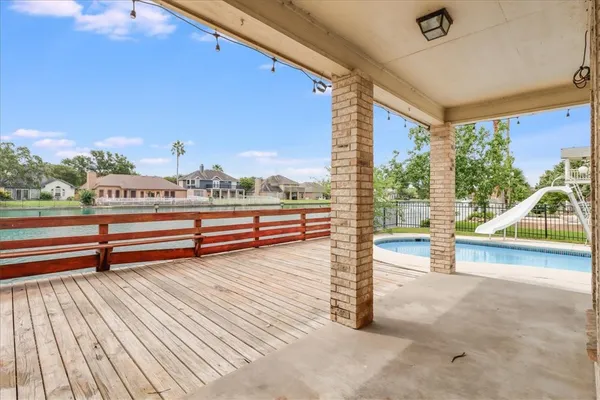 $3,200 | 7426 Lake Travis Drive, Corpus Christi, TX 78413