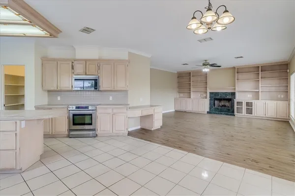 $3,200 | 7426 Lake Travis Drive, Corpus Christi, TX 78413