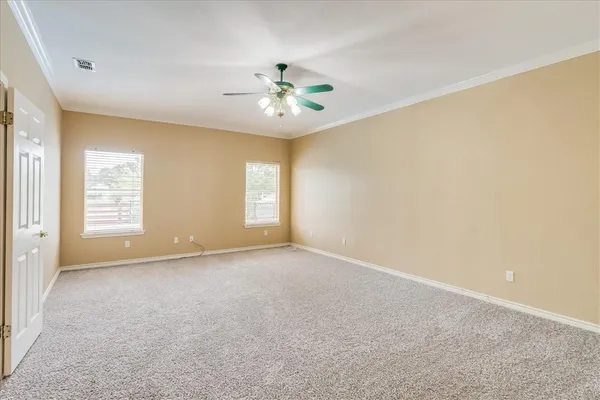 $3,200 | 7426 Lake Travis Drive, Corpus Christi, TX 78413