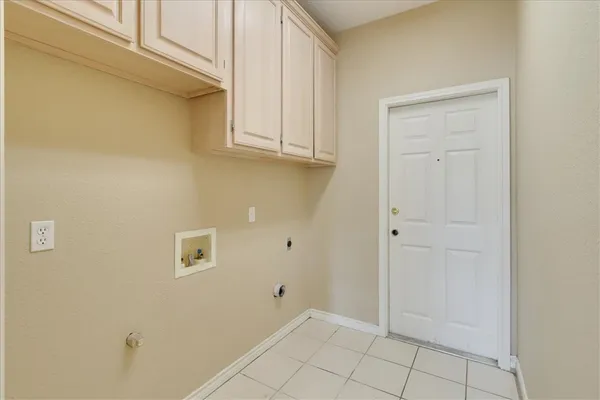 $3,200 | 7426 Lake Travis Drive, Corpus Christi, TX 78413