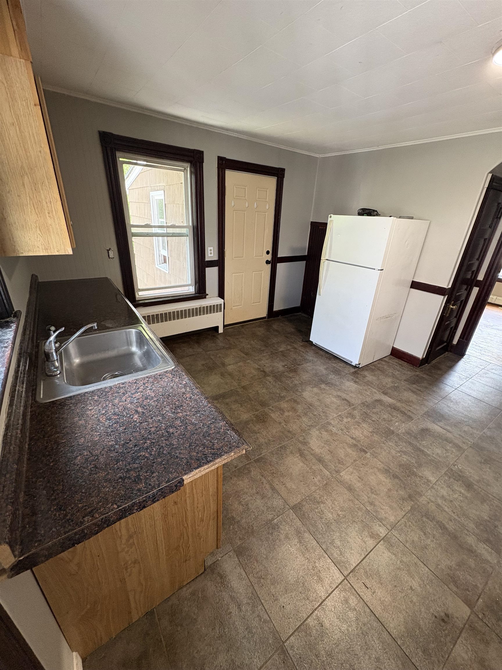 578 Rockingham Street Berlin, NH 03570 - Photo 14 of 24 Gallery Image 14