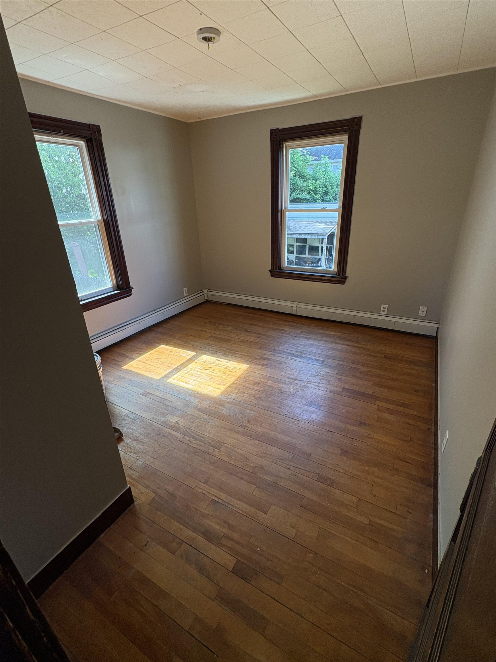 578 Rockingham Street Berlin, NH 03570 - Photo 3 of 24 Gallery Image 3