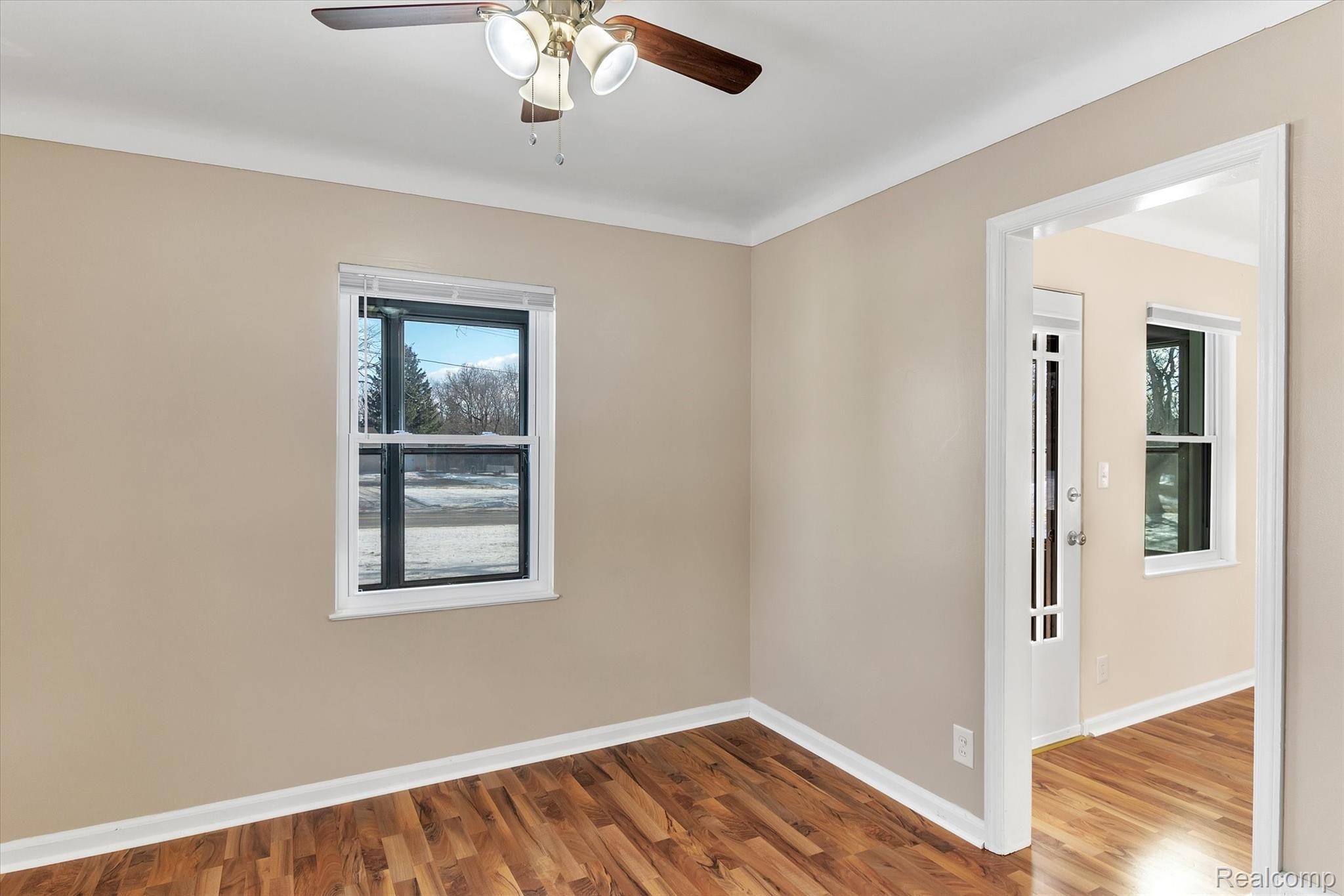 11450 Dexter-Pinckney Road Pinckney, MI 48169 - Photo 13 of 44 DINING ROOM