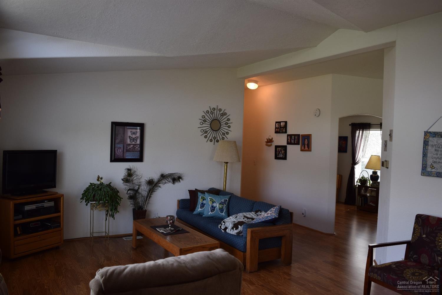 4309 Mt Vernon Road Springfield, OR 97478 - Photo 9 of 20 Additional Photo