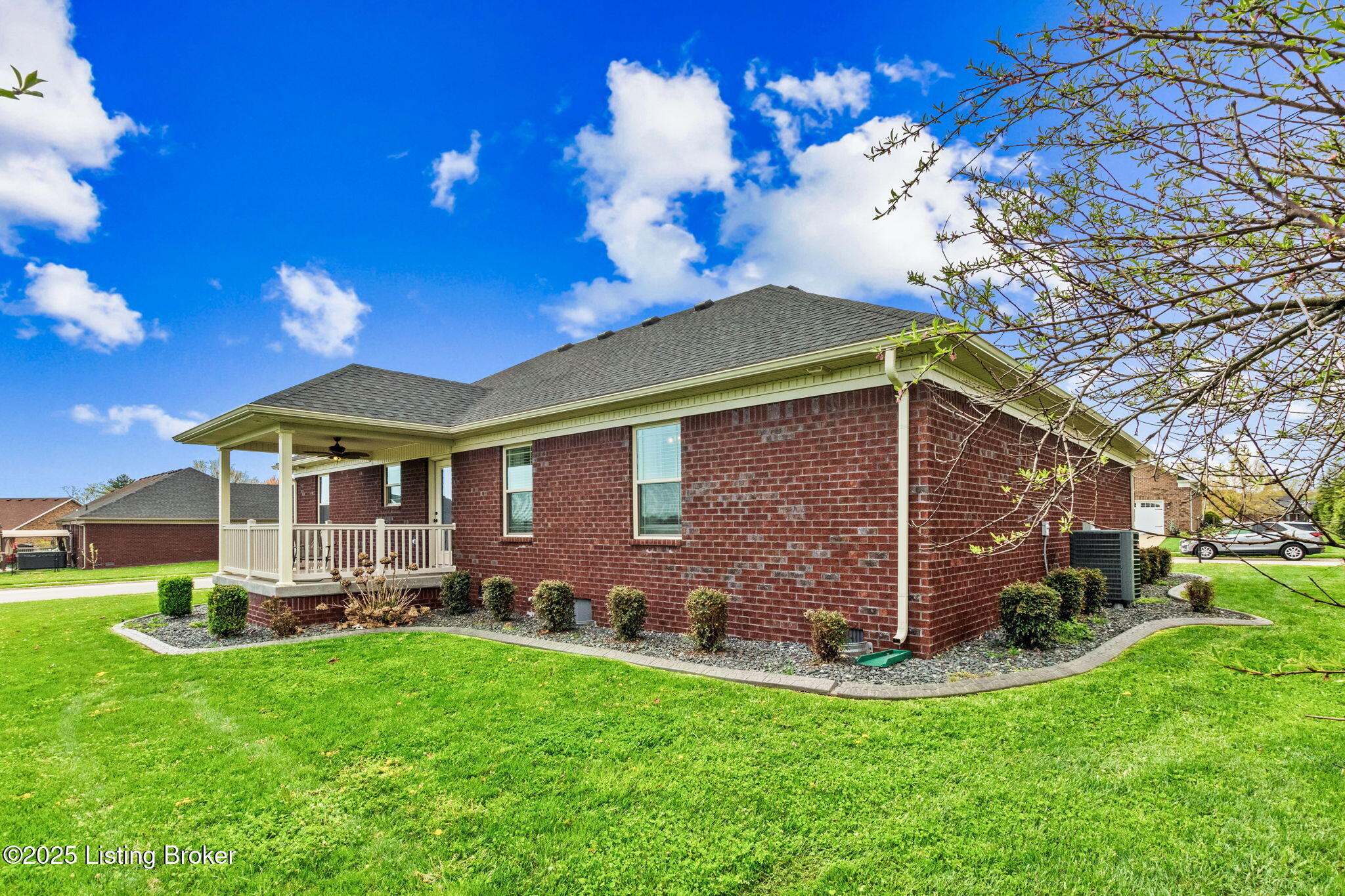 200 Ruth Lane Bardstown, KY 40004 - Photo 6 of 47 6-web-or-mls-696A0971-Edit