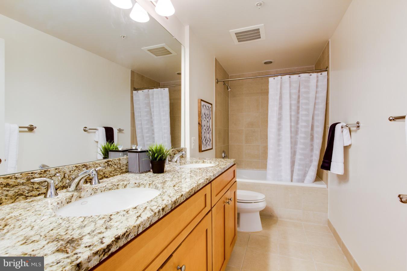 11990 Market Street, Unit 416 Reston, VA 20190 - Photo 21 of 29 Bath Master