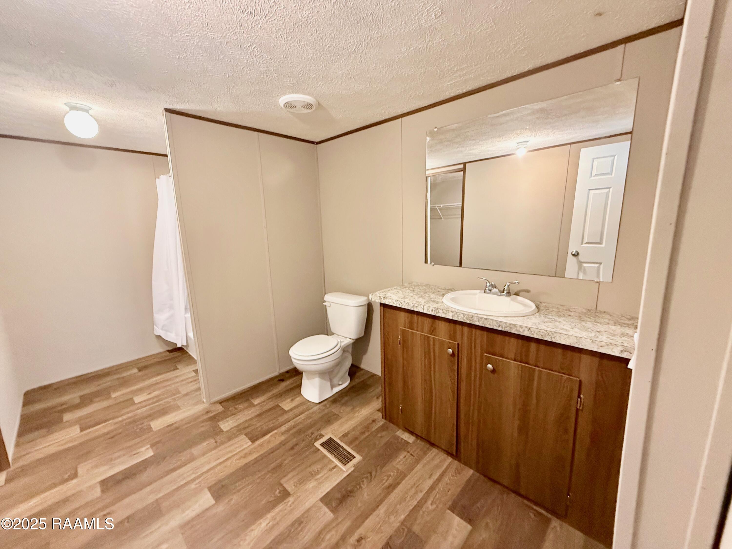 125 La Rue Cannes Duson, LA 70529 - Photo 23 of 40 primary bathroom