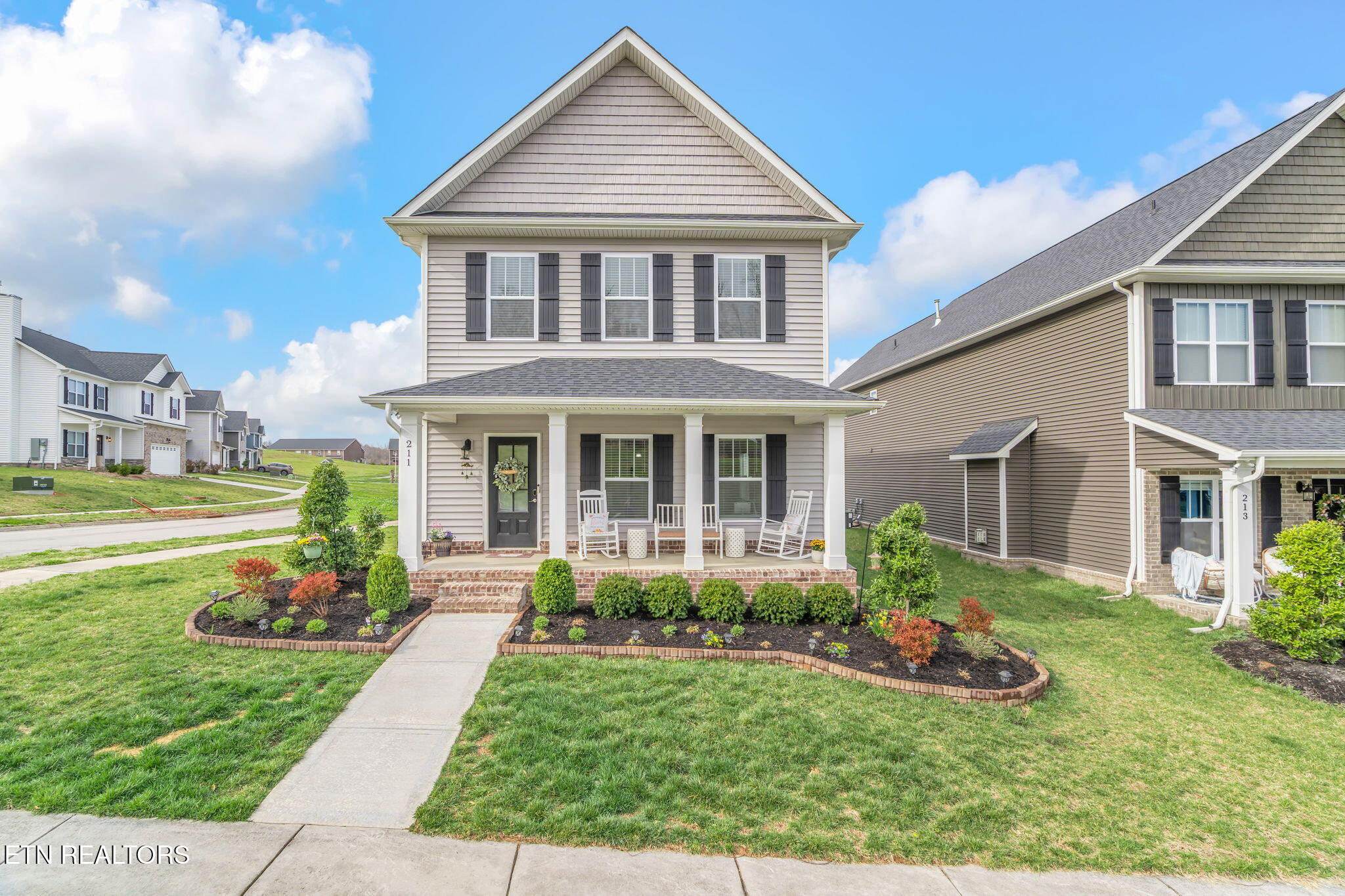 211 East Rarity Ridge Parkway Oak Ridge, TN 37830 - Photo 2 of 60 1-web-or-mls-211 E Rarity Ridge Parkway-