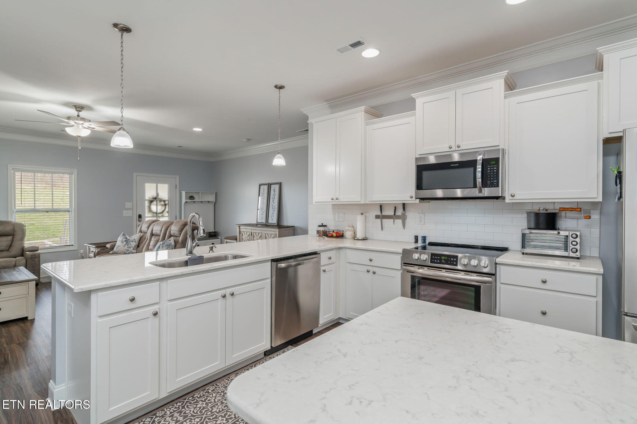 211 East Rarity Ridge Parkway Oak Ridge, TN 37830 - Photo 21 of 60 Kitchen