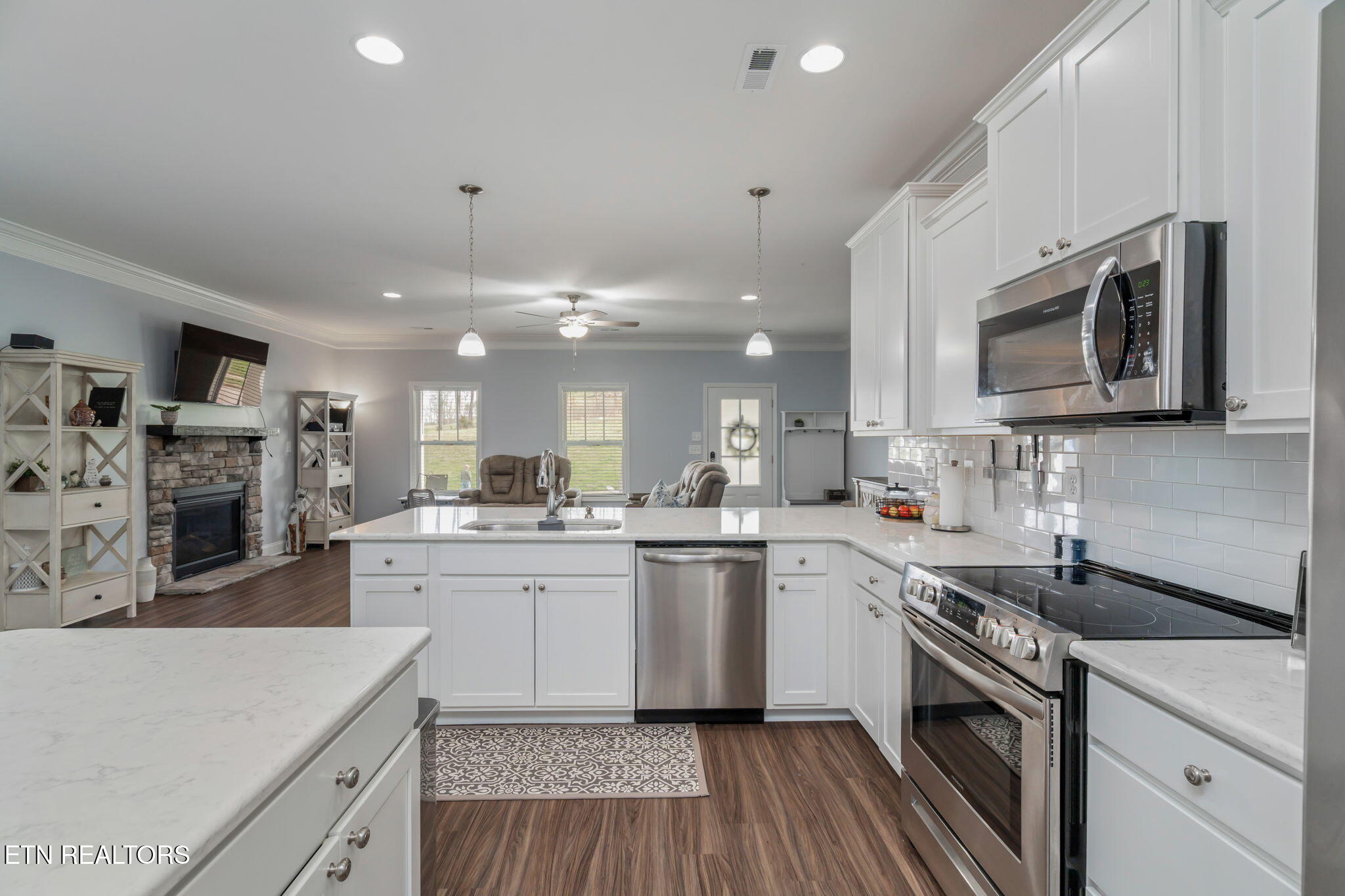 211 East Rarity Ridge Parkway Oak Ridge, TN 37830 - Photo 24 of 60 Kitchen