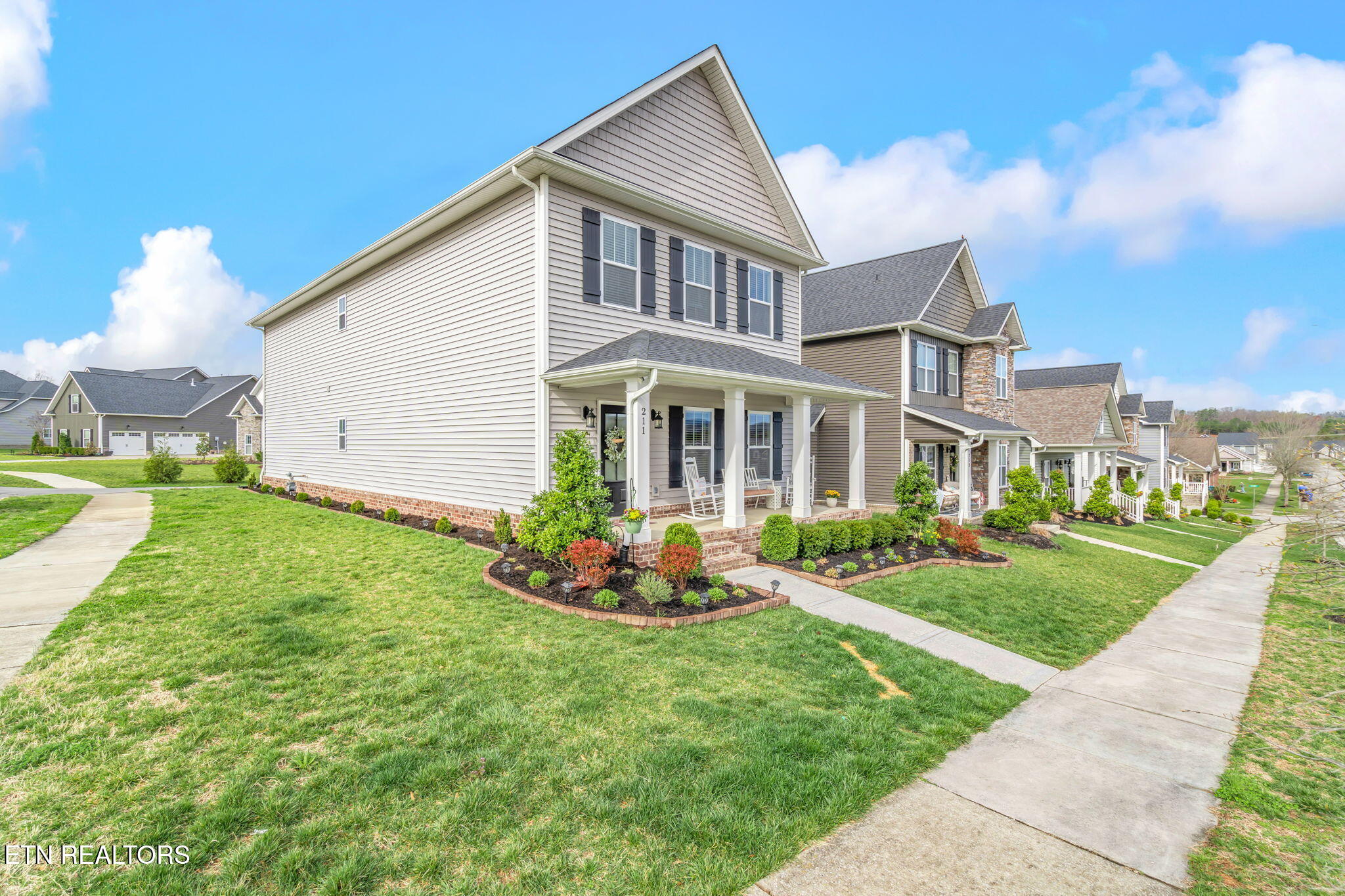 211 East Rarity Ridge Parkway Oak Ridge, TN 37830 - Photo 3 of 60 Corner Lot