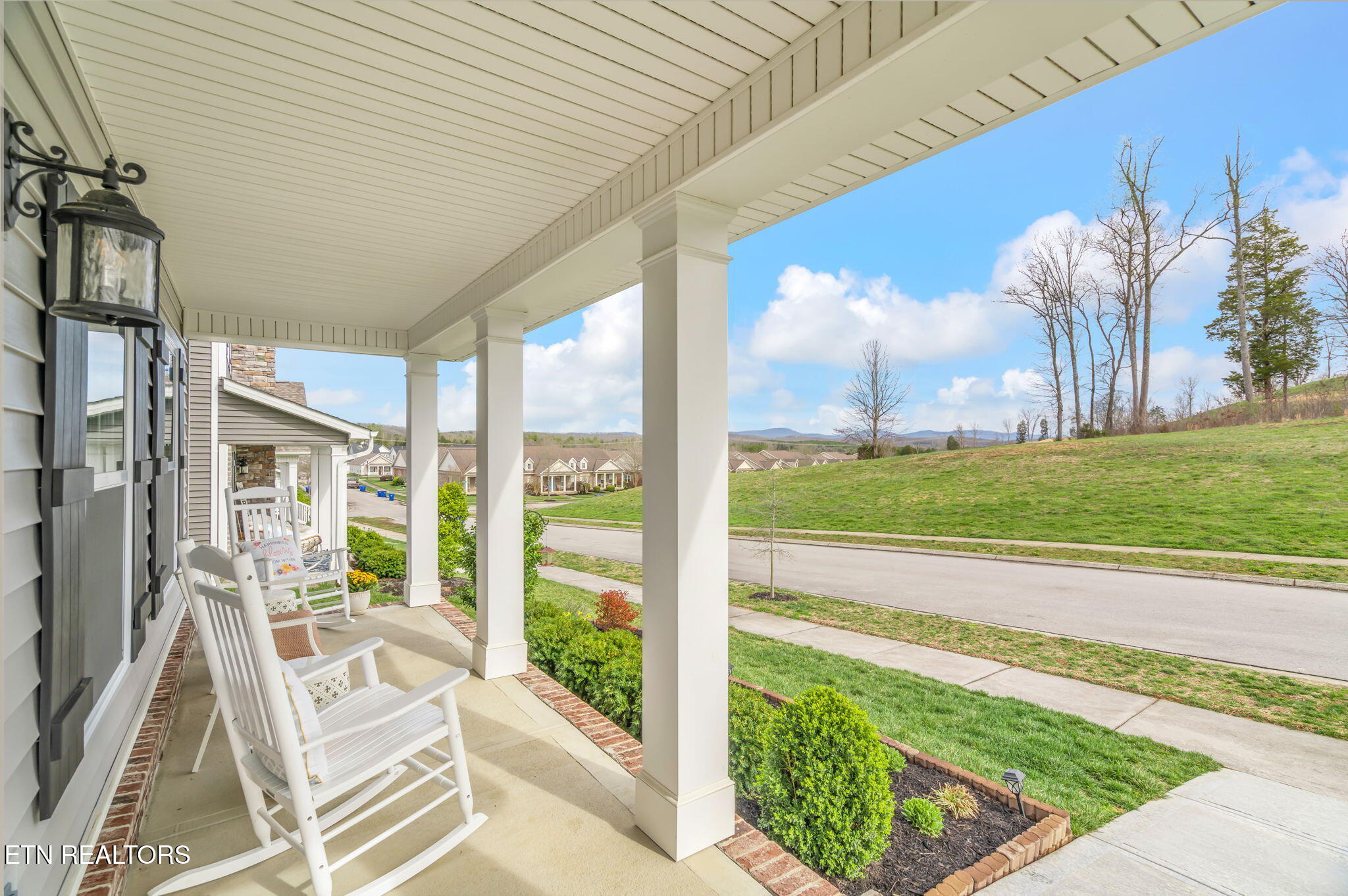 211 East Rarity Ridge Parkway Oak Ridge, TN 37830 - Photo 5 of 60 5-web-or-mls-211 E Rarity Ridge Parkway-
