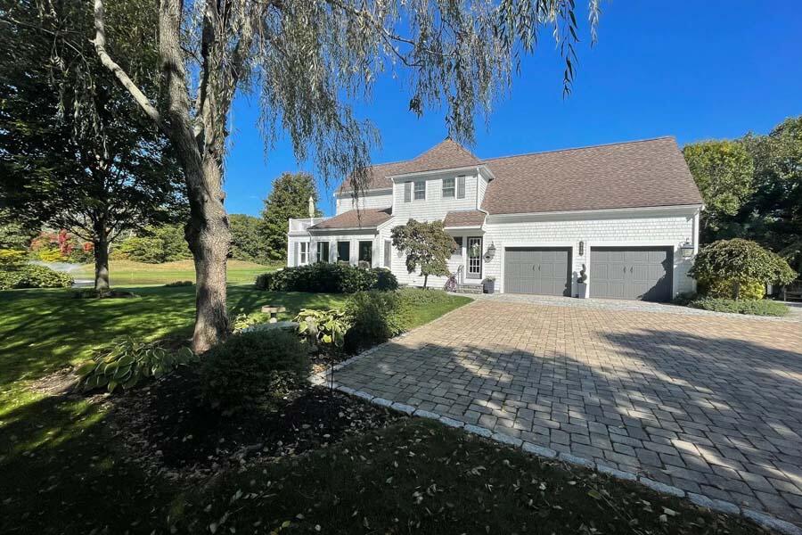 310 Willowbend Drive Mashpee, MA 02649 - Photo 7 of 37