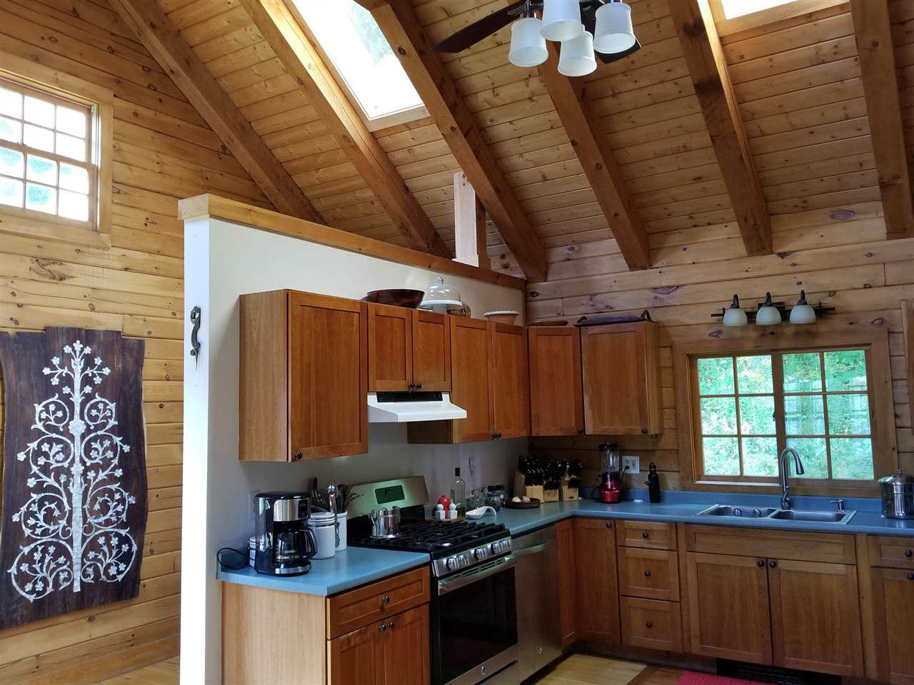 542 Melchen Road Brattleboro, VT 05301 - Photo 7 of 33