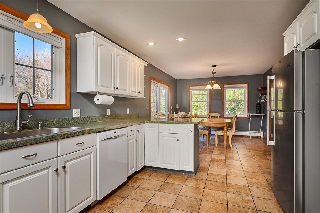 188 Skinner Road Shelburne, MA 01370 - Photo 11 of 40 Gallery Image 11