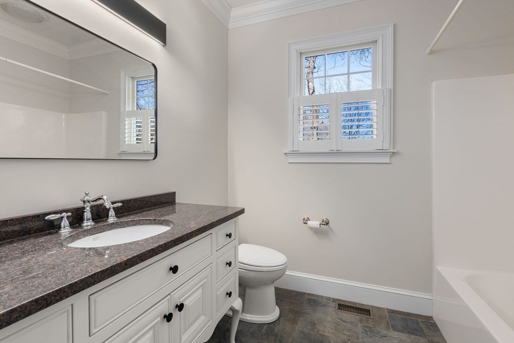 11 Bobolink Road Wellesley, MA 02481 - Photo 13 of 33