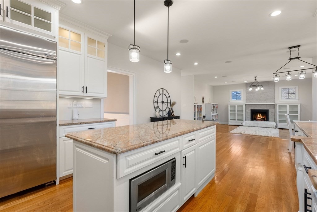 11 Bobolink Road Wellesley, MA 02481 - Photo 14 of 33