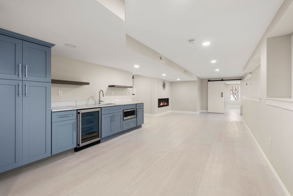 11 Bobolink Road Wellesley, MA 02481 - Photo 26 of 33