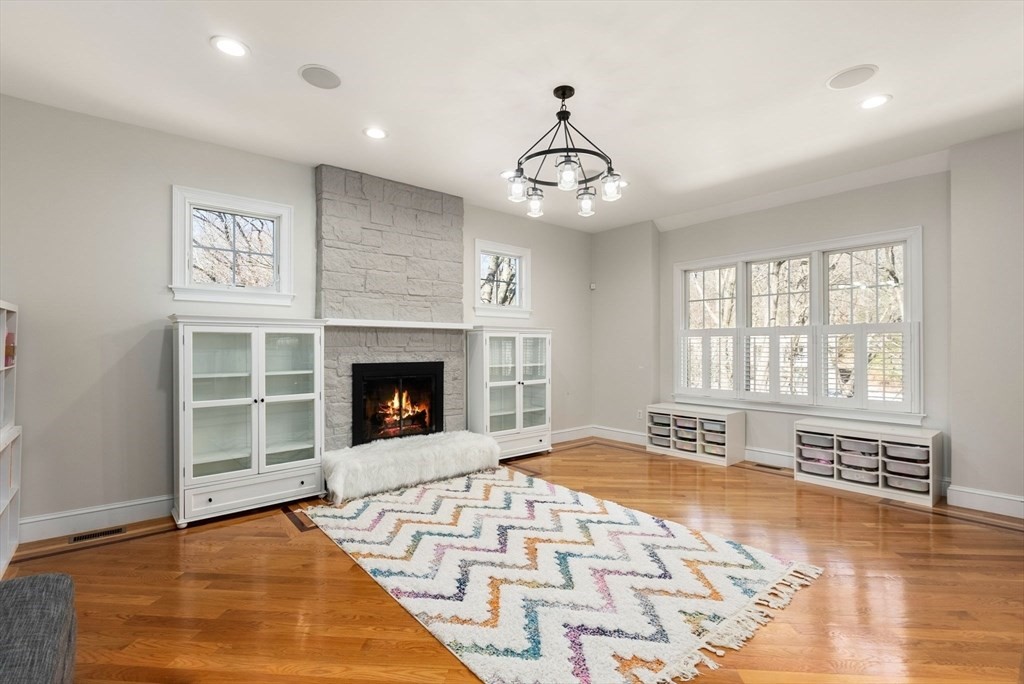 11 Bobolink Road Wellesley, MA 02481 - Photo 8 of 33