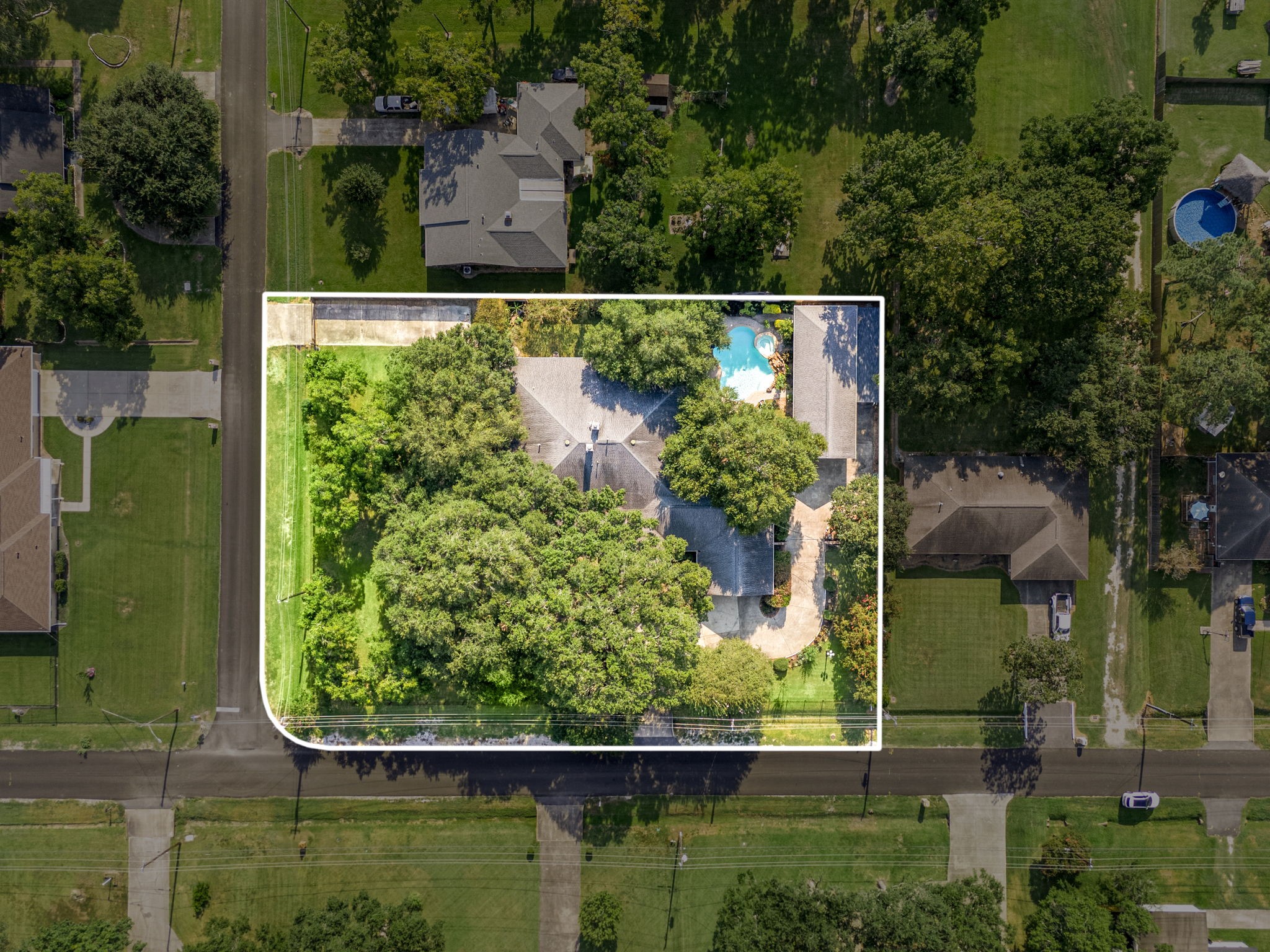 3519 Singleton Road Baytown, TX 77521 - Photo 5 of 46 an aerial view of a yard