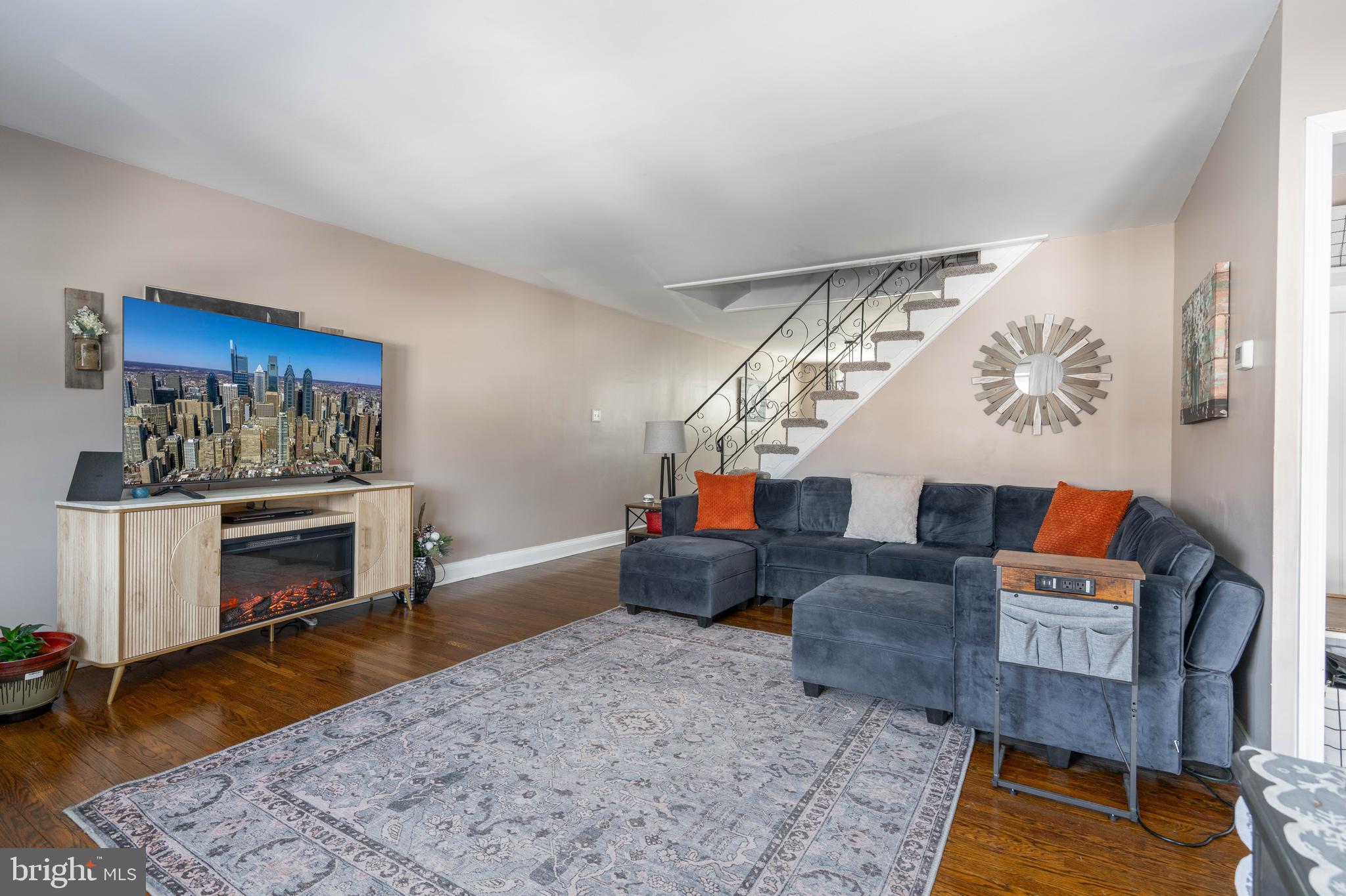 3830 Salina Road Philadelphia, PA 19154 - Photo 6 of 27 Gallery Image 6